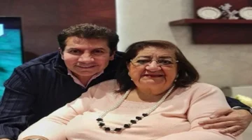 حزن لا يُنسى.. هاني رمزي يشارك مشاعره بعد وفاة والدته بكلمات صادقة